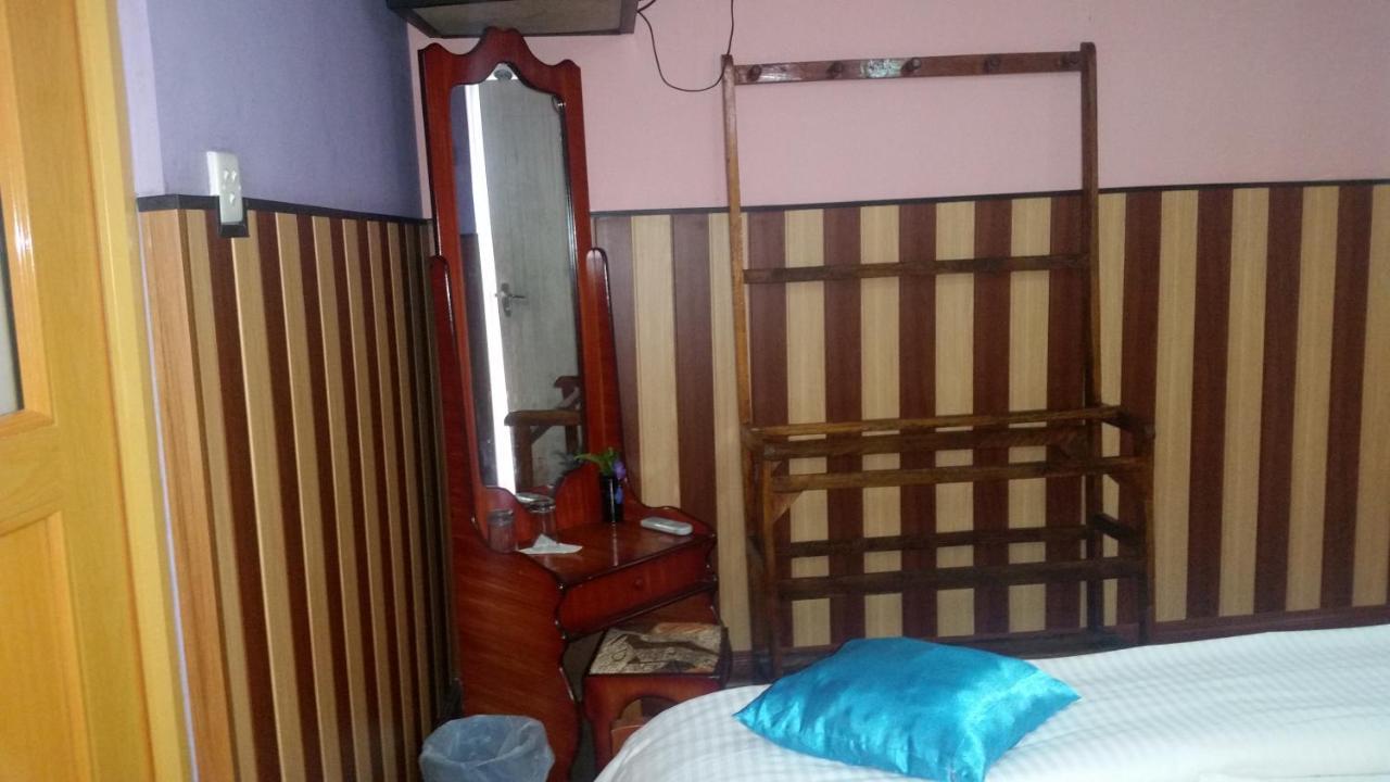 New Happy Inn Νουβάρα Ελίγια Εξωτερικό φωτογραφία